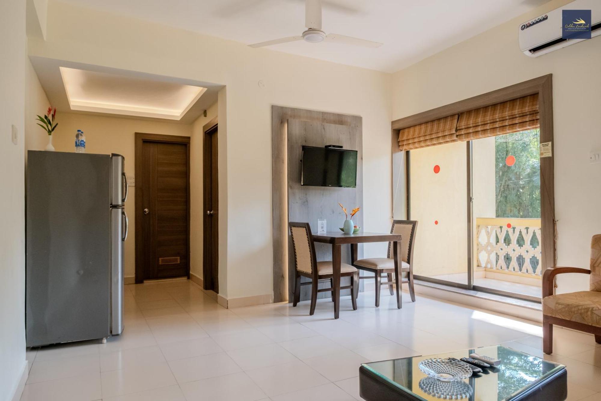 Golden Landmark Green Valley Beach Resort Dona Paula Esterno foto