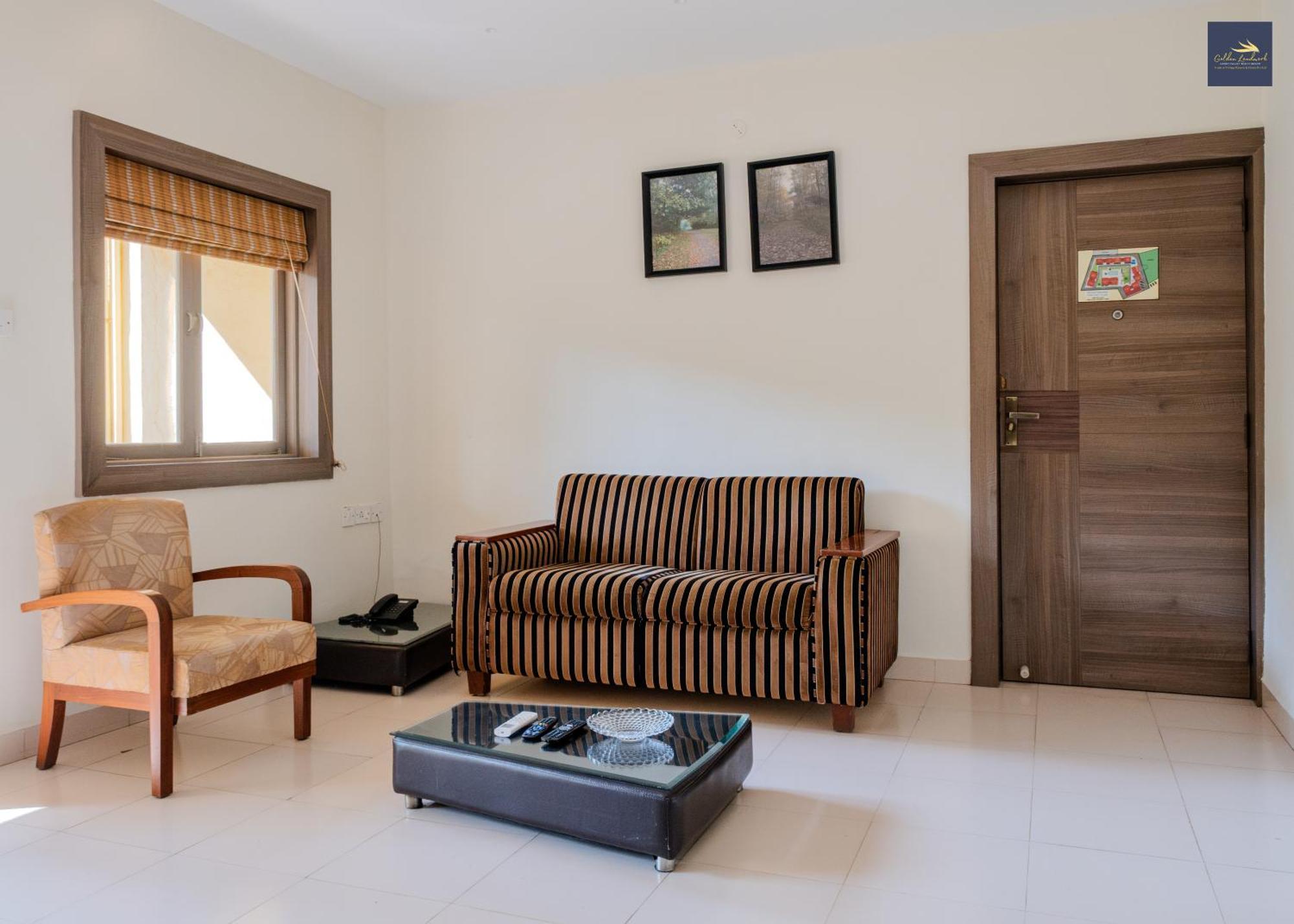 Golden Landmark Green Valley Beach Resort Dona Paula Esterno foto