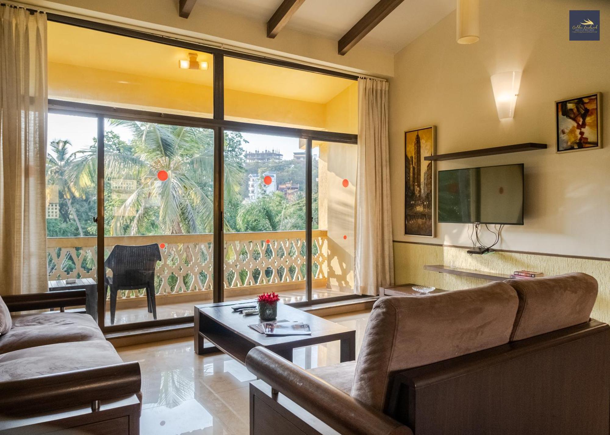 Golden Landmark Green Valley Beach Resort Dona Paula Esterno foto