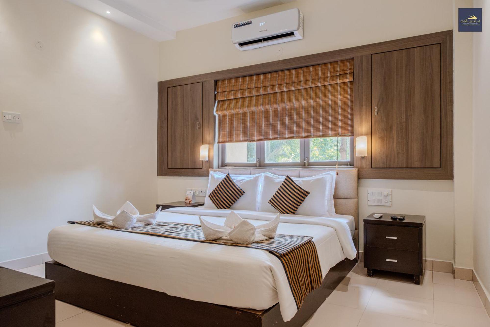 Golden Landmark Green Valley Beach Resort Dona Paula Esterno foto