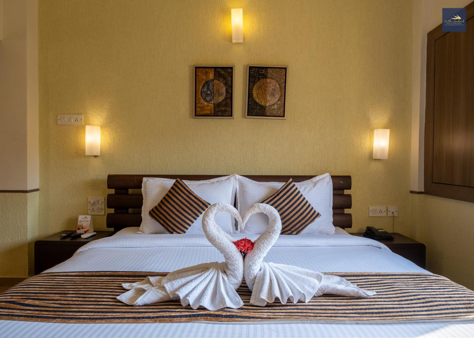 Golden Landmark Green Valley Beach Resort Dona Paula Esterno foto