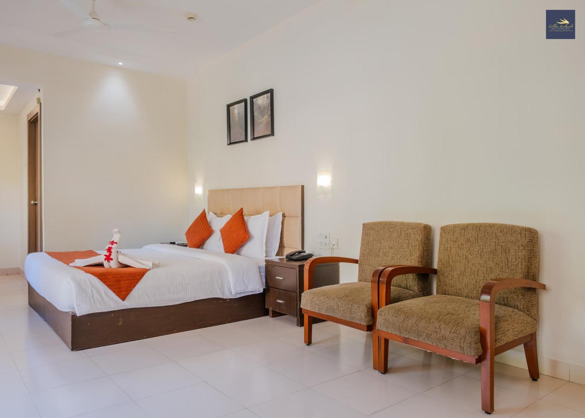 Golden Landmark Green Valley Beach Resort Dona Paula Esterno foto